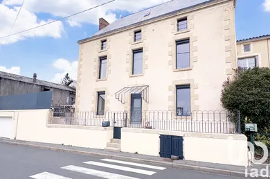 Maison de ville à La Châtaigneraie (85120)