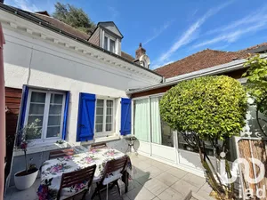 Maison à Rochecorbon (37210)