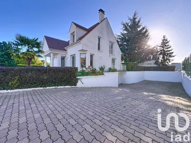 House at La Norville (91290)