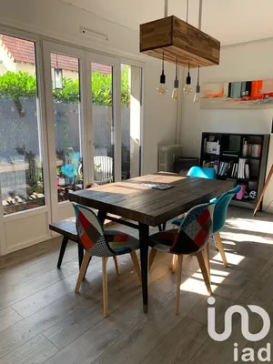 Apartment in Montreuil (93100)