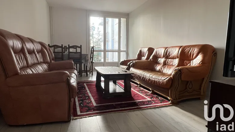 Appartement 3 pièces 64 m² · à Joué-lès-Tours · 64,2 m² · 94 000 €