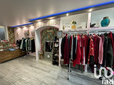 Building in Breteuil (27160)