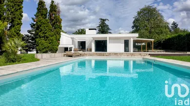 Maison d'architecte à Sury-le-Comtal (42450)