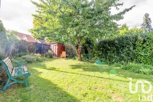 Maison à Magny-les-Hameaux (78114)