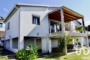 Maison à Sainte-Marie (97438)