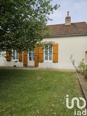 Maison traditionnelle à Armeau (89500)