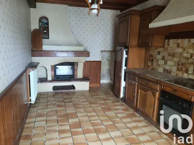 Maison à Saint-Jean-d'Angély (17400)