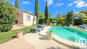 House at Maubec (84660)