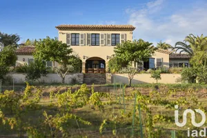 Maison à Saint-Tropez (83990)