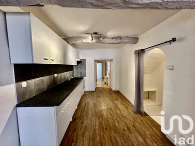 Apartment in Peyruis (04310)