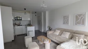 Apartment in Roissy-en-Brie (77680)