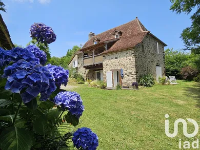 Traditional house at BANNES (46400)