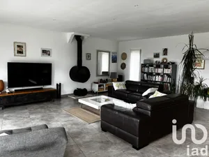 Maison d'architecte à Vernègues (13116)