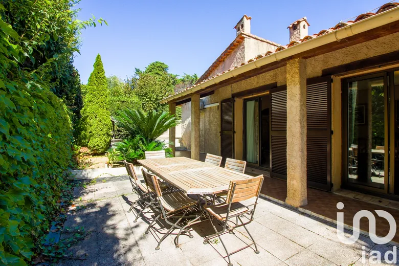 Maison 6 pièces 166 m² · à Antibes · 166 m² · 1 363 000 €