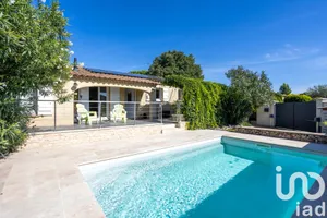 House at Rochefort-du-Gard (30650)