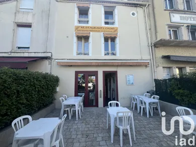 Immeuble à Parthenay (79200)