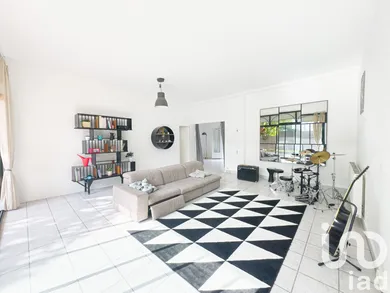 House at Artigues-près-Bordeaux (33370)