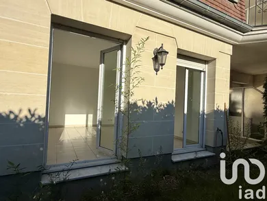 Apartment at Neuilly-Plaisance (93360)