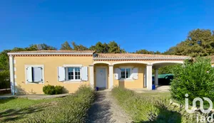 House at Saint-Denis-de-Pile (33910)