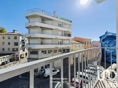 Apartment at La Seyne-sur-Mer (83500)