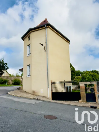 Immeuble à Salornay-sur-Guye (71250)