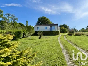 House at Myennes (58440)