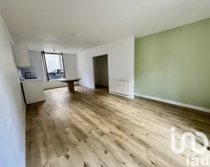 Apartment at Troyes (10000)