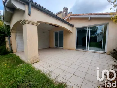 Townhouse in Carbon-Blanc (33560)