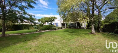 Maison de ville à Saint-Julien-de-l'Escap (17400)