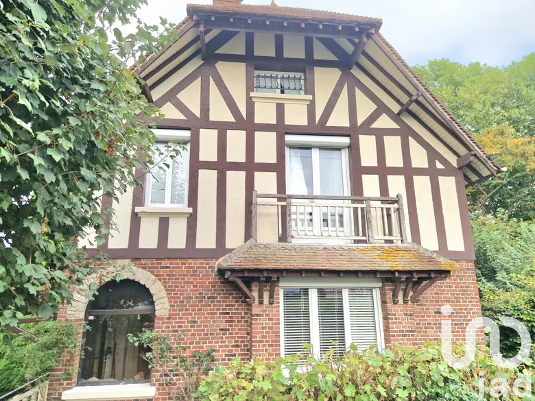 Maison 5 pièces 105 m² · à Forges-les-Eaux · 105 m² · 195 000 €