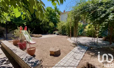 Traditional house in L'Isle-sur-la-Sorgue (84800)