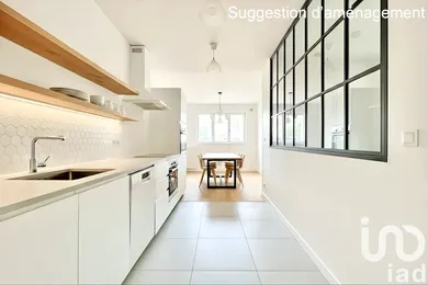 Apartment at Châtenay-Malabry (92290)