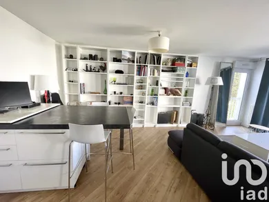 Apartment in Angers (49100)
