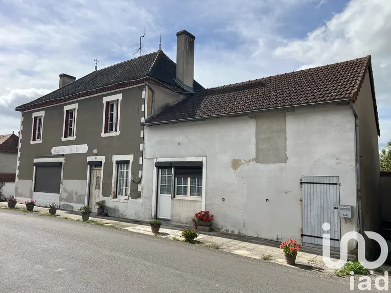 Maison 8 pièces 178 m² · au Pin · 178 m² · 42 000 €