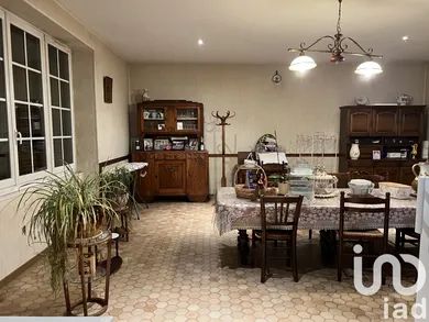 Maison de village à Le Pin (03130)