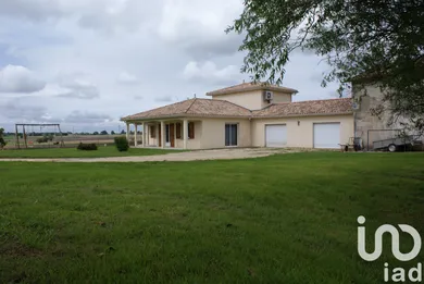 Maison de campagne à Chepniers (17210)