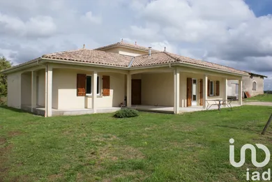 Maison de campagne à Chepniers (17210)