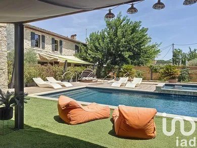 Mas at Saint-Rémy-de-Provence (13210)