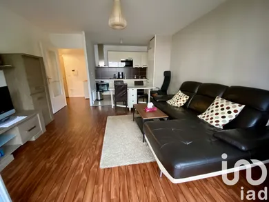 Apartment in Neuilly-sur-Marne (93330)