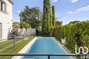 Traditional house at Vitrolles (13127)