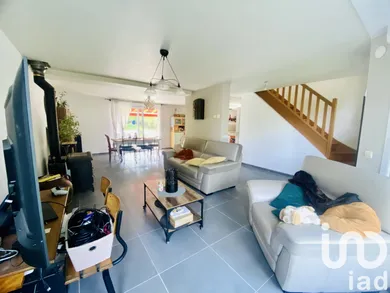 Pavillon à Hangest-sur-Somme (80310)