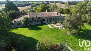 Demeure à Monclar-de-Quercy (82230)
