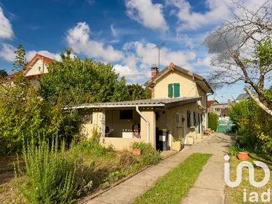 Maison à Sainte-Geneviève-des-Bois (91700)