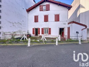Building at Hendaye (64700)