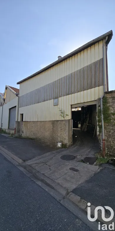 Garage at Warcq (08000)