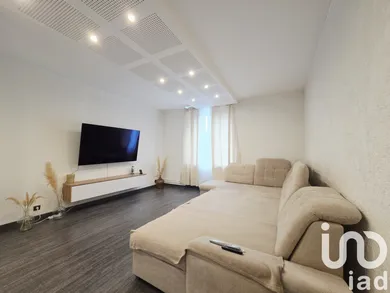 Building in Petite-Rosselle (57540)