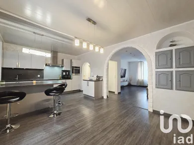 Immeuble à Petite-Rosselle (57540)