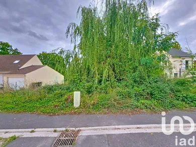 Land in Soignolles-en-Brie (77111)