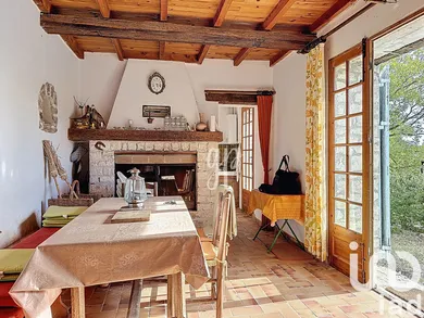 Park home in Gordes (84220)