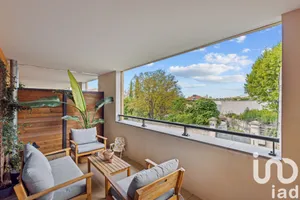 Appartement à Aix-en-Provence (13090)